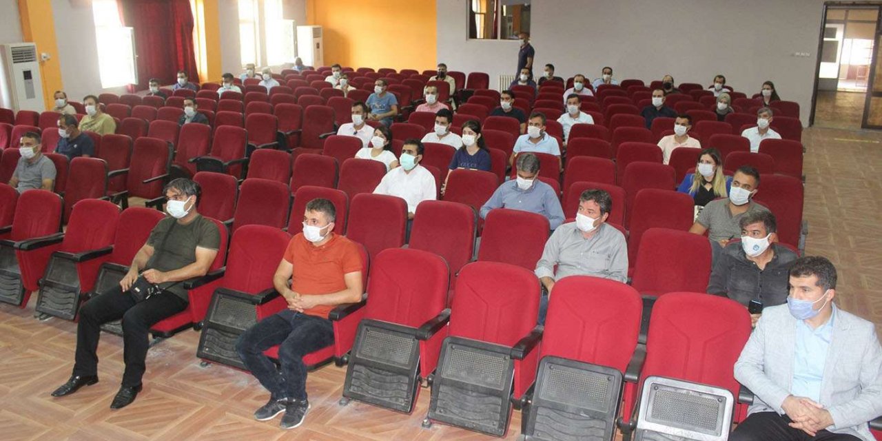 Adıyaman'da okul müdürleri değerlendirme toplantısı düzenlendi