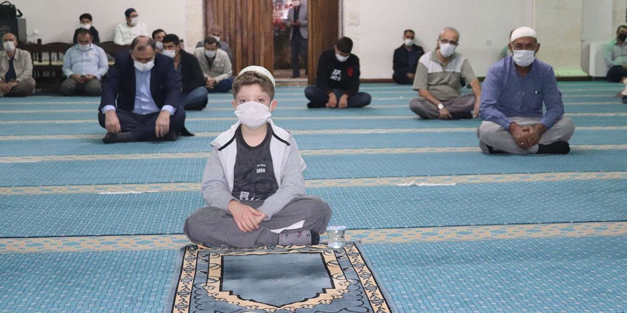 Adıyaman’da Mevlid Kandili dualarla idrak edildi