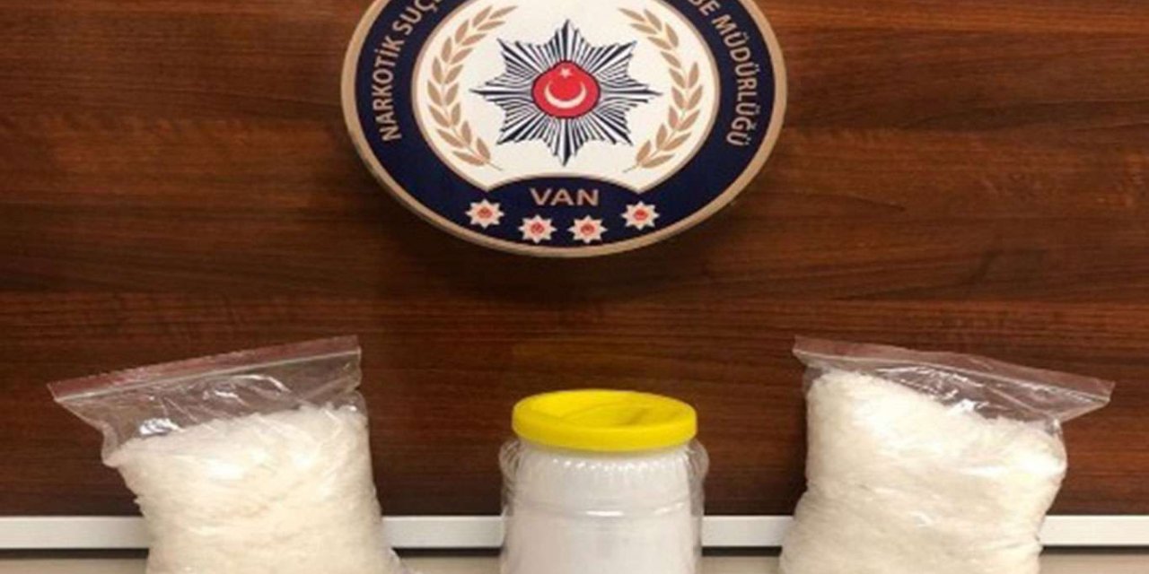 Van'da 3 kilogram uyuşturucu ele geçirildi