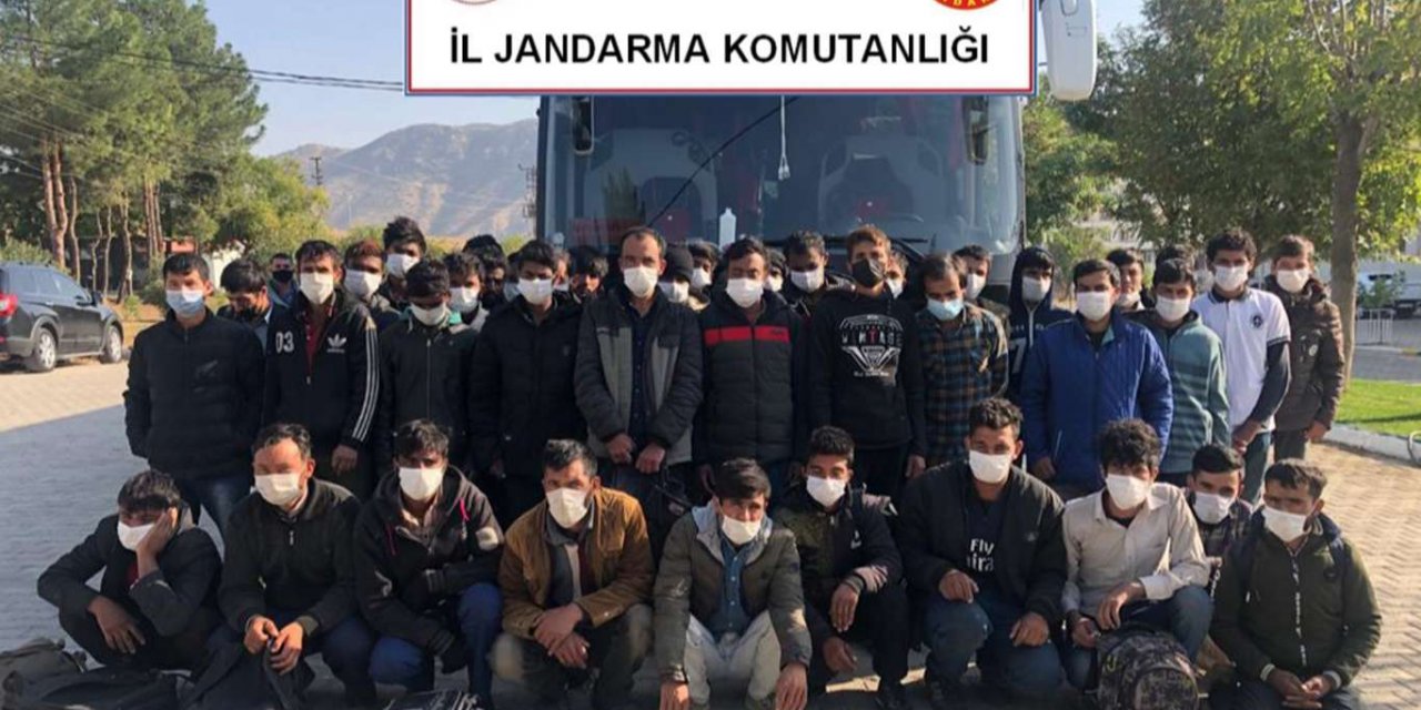 Batman’da 55 düzensiz göçmen yakalandı
