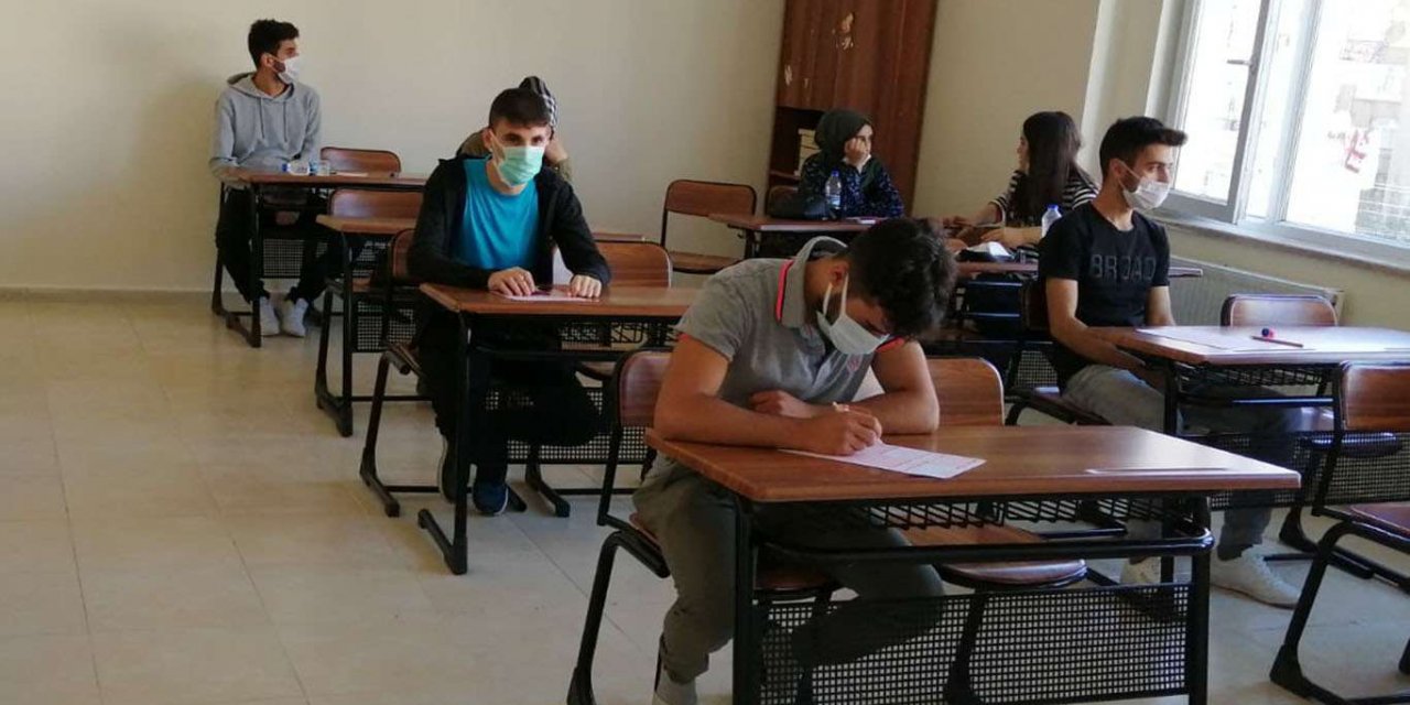 Diyarbakır’da seyretilmiş sınıflarda TYT-AYT kursu