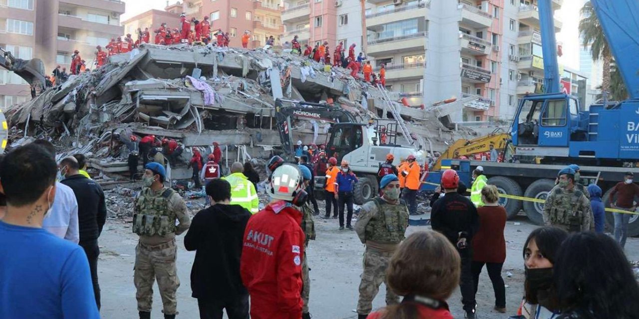 İzmir için Nusaybin'de yardım kampanyası başlatıldı