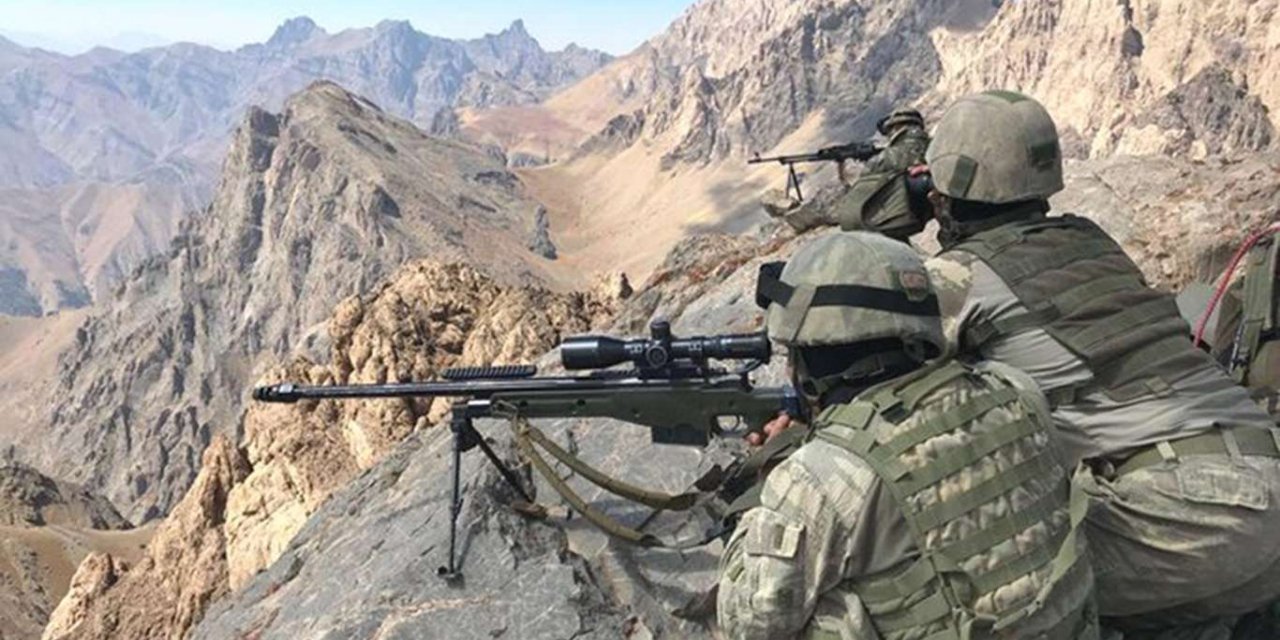 Şemdinli'de 2 PKK'li öldürüldü