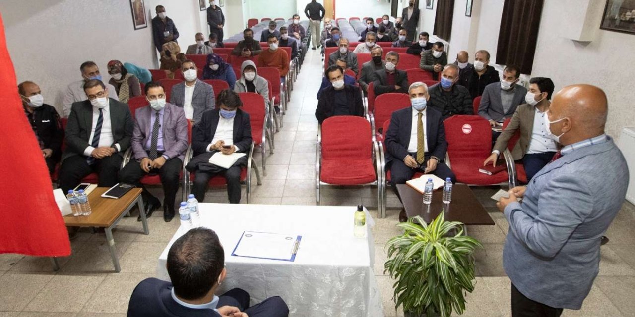 Başkan Vekili Aslan’ın mahalle ziyaretleri devam ediyor