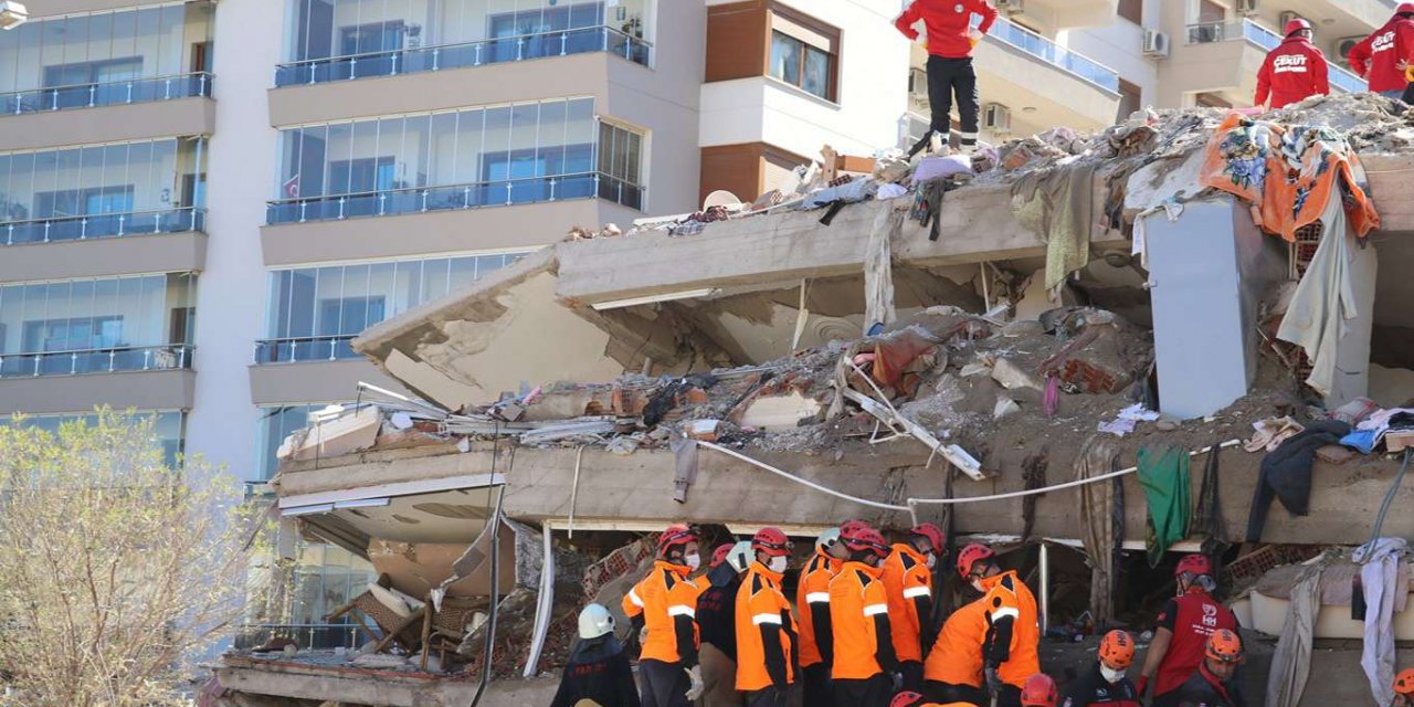 ​İzmir'deki 6.6'lık depremden sonra 2498 artçı sarsıntı yaşandı