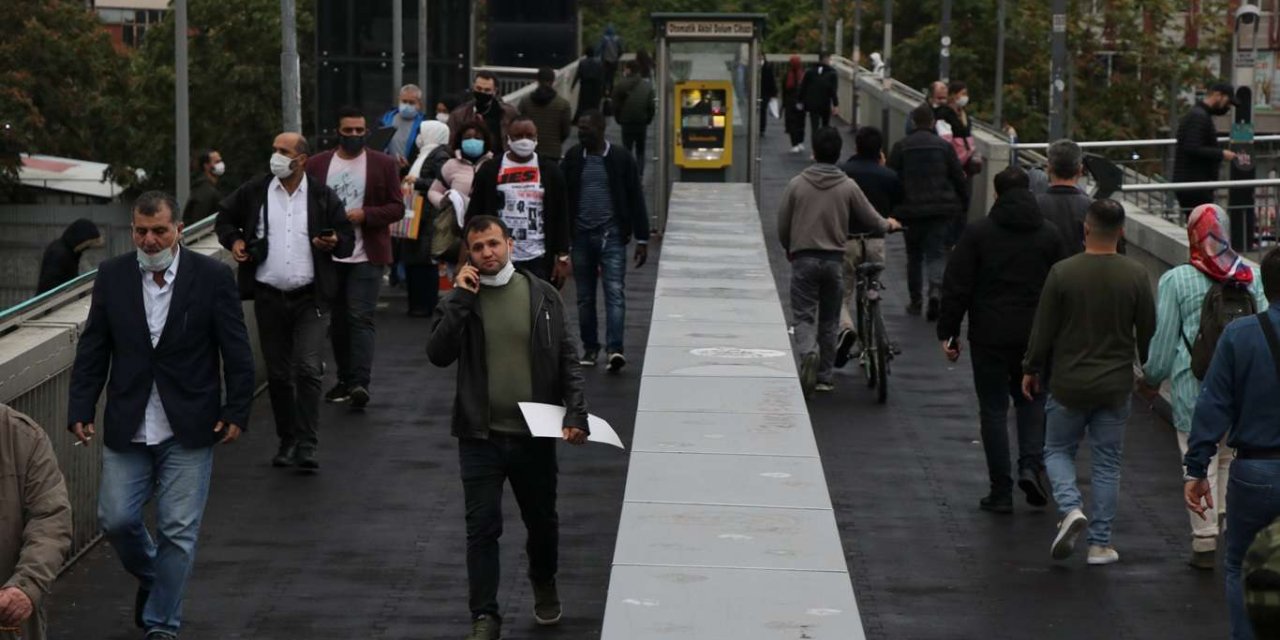 İstanbullular: Covid-19'dan kaçış yok herkes bu hastalığı geçirecek