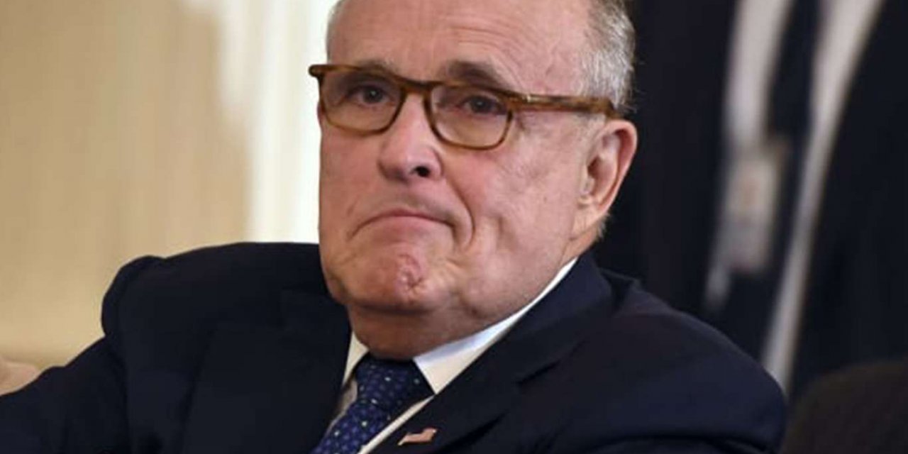 Trump’ın avukatı Giuliani birçok eyalette dava açacaklarını açıkladı