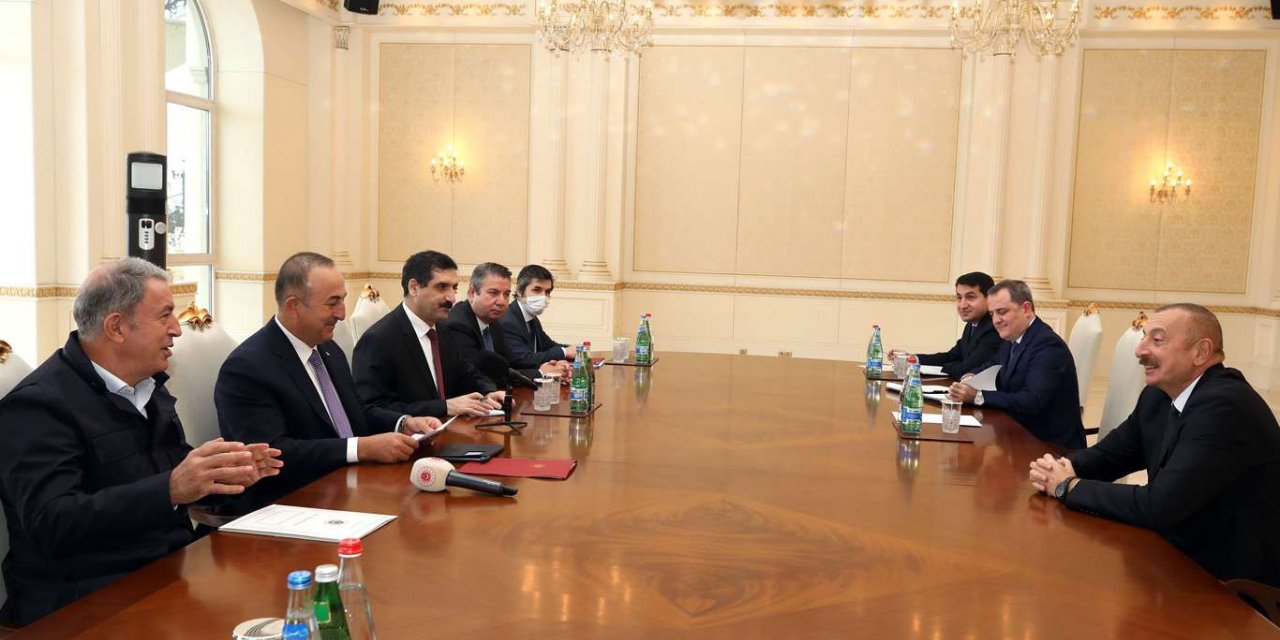 Bakanlar Akar ve Çavuşoğlu Azerbaycan Cumhurbaşkanı Aliyev ile bir araya geldi