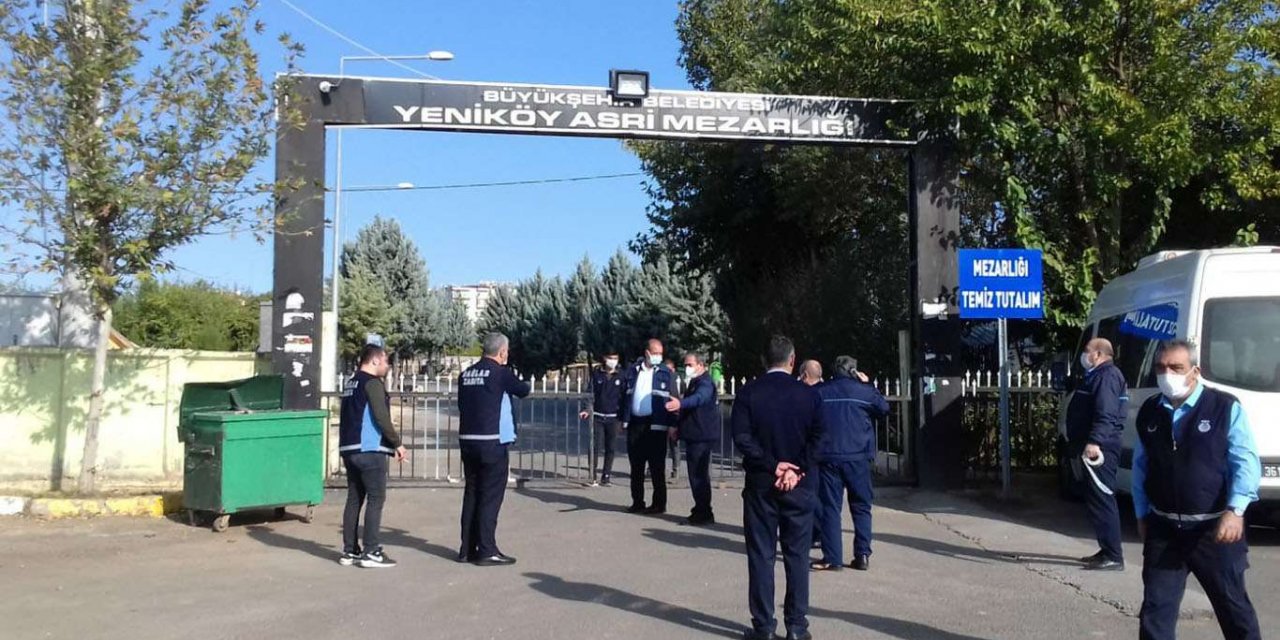 Diyarbakır Bağlar Belediyesi mezarlıklarda cuma günü öncesi denetimleri artırdı