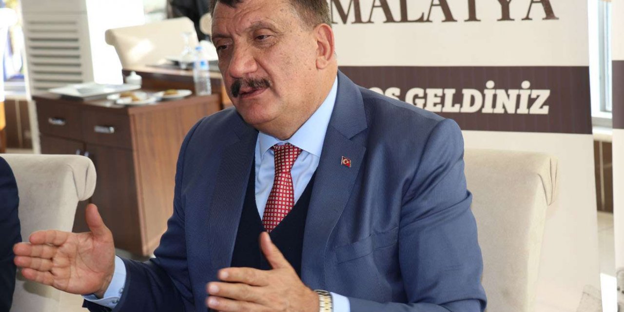 Malatya Büyükşehir Belediye Başkanı Gürkan: Şehirleri ve ülkeleri yönlendiren basındır