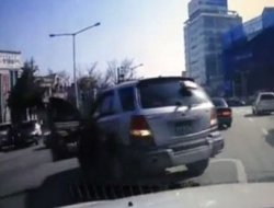 Kadın sürücünün geri vitesle imtihanı video