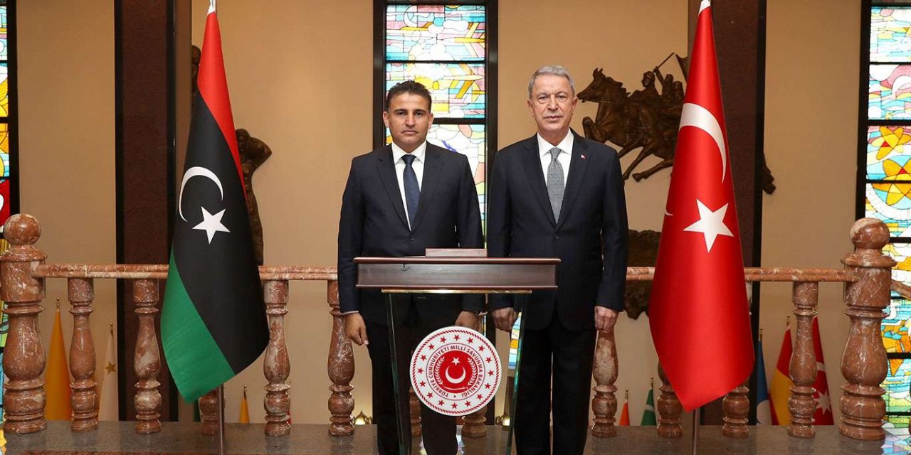 Milli Savunma Bakanı Akar, Libyalı mevkidaşı Namroush ile görüştü