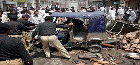 Pakistan'da 17 asker öldürüldü