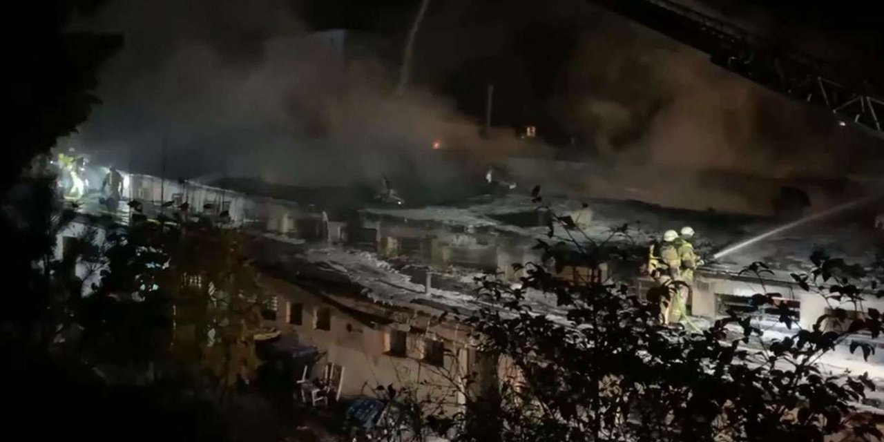 Berlin metrosundaki yangında 4 kişi yaralandı