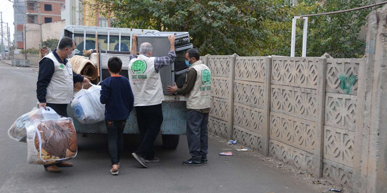 Batman Umut Kervanı yetim aileye yardım elini uzattı
