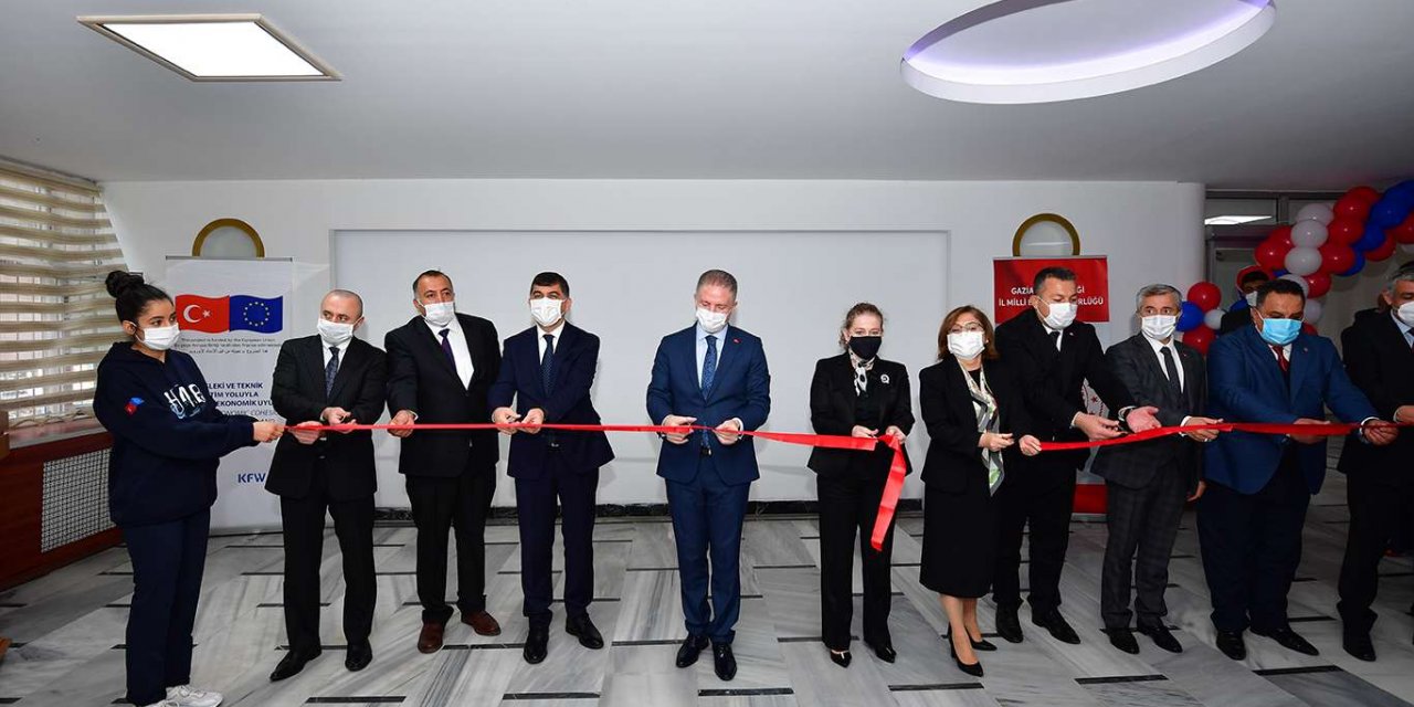 Gaziantep’te kurulumu tamamlanan 57 atölyenin açılışı gerçekleştirildi