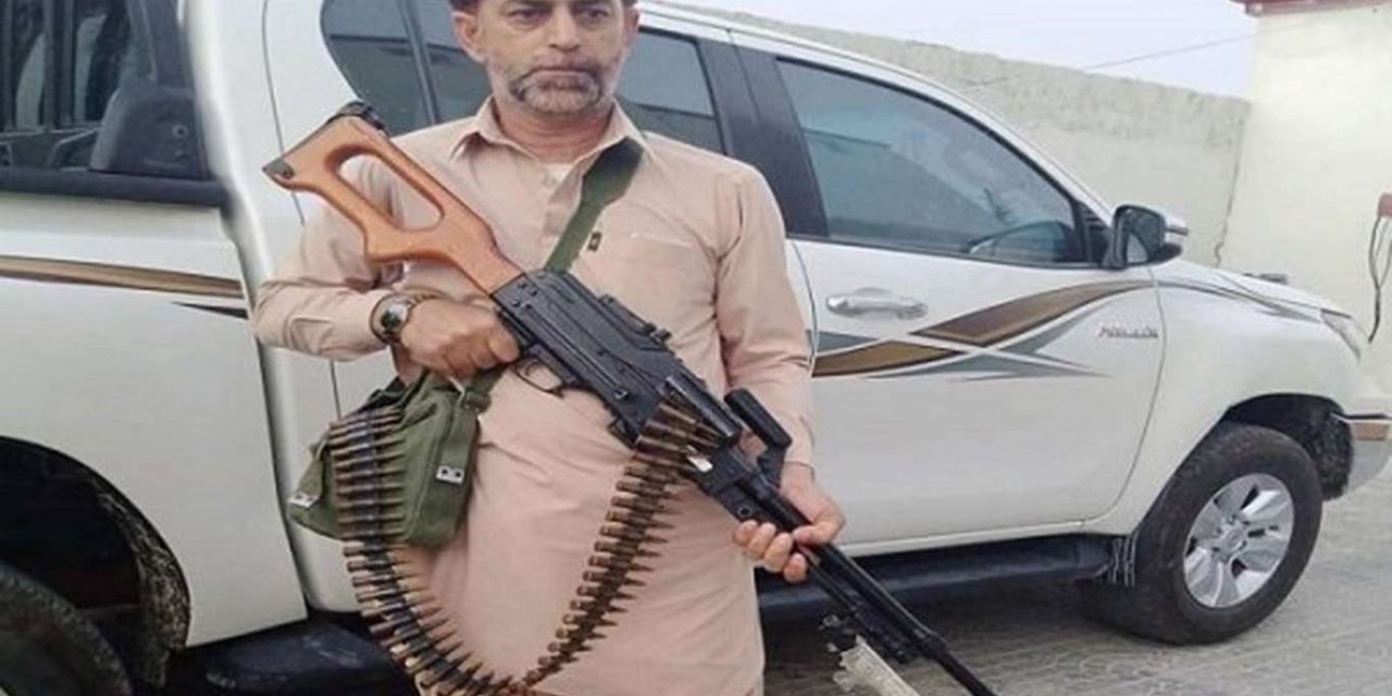 İran'da arananlar listesinde bulunan örgüt lideri Pakistan'da öldürüldü