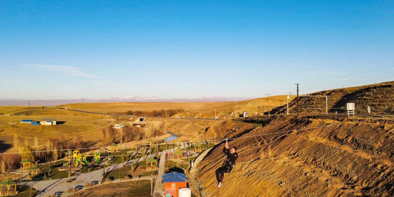 Hamur Kanyonu'nda zipline teleferik keyfi