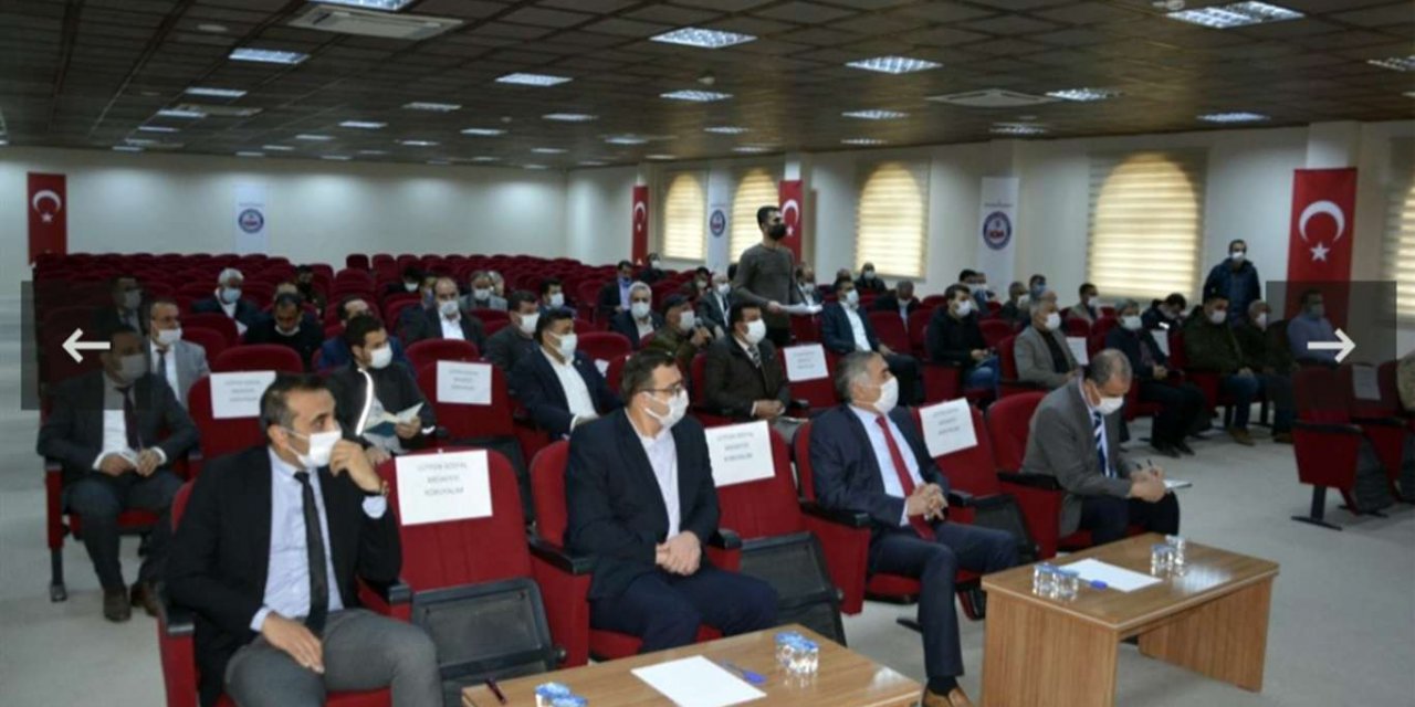 Viranşehir Kaymakamı Ömer Dereci muhtarlarla bir araya geldi