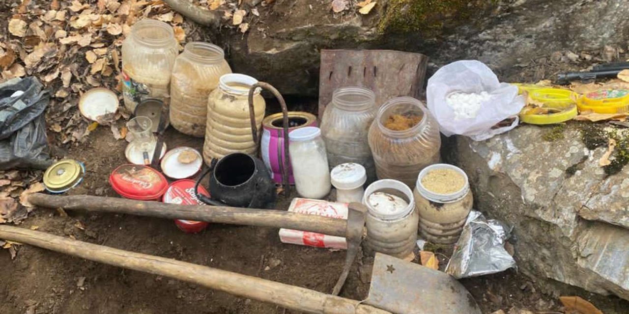 Bitlis ilçe kırsalında çok sayıda yaşam malzemesi ele geçirildi