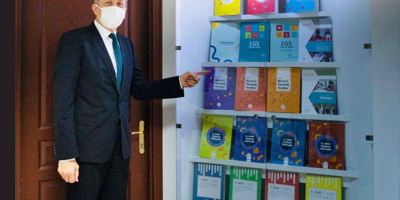 Bakan Selçuk soru setlerinin göüntülenme sayısını açıkladı