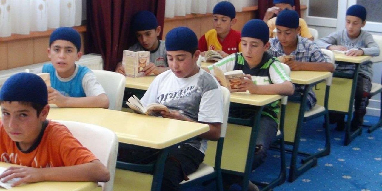 Bitlis'te pandemi nedeniyle Kur'an kurslarındaki faaliyetler durduruldu