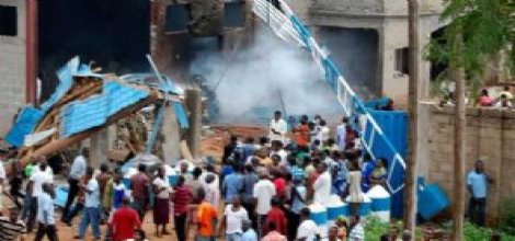 Nijerya'da çatışma: 20 polis öldü