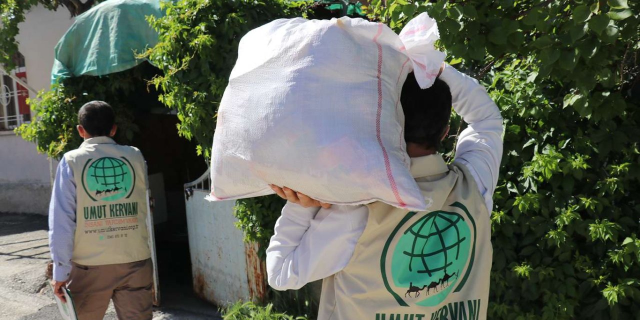 Malatya Umut Kervanı yüzlerce aileye yardımda bulundu