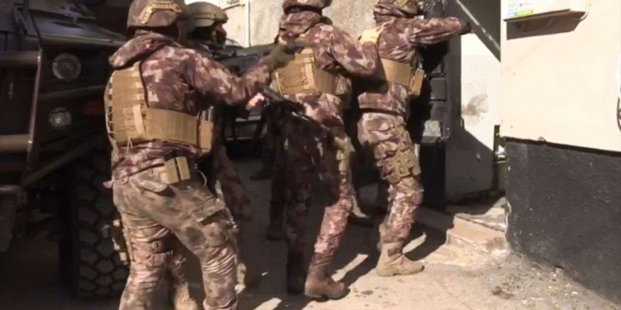 İstanbul'da uyuşturucu satıcılarına operasyon