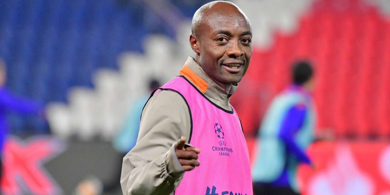 Irkçı saldırıya uğrayan Webo'nun kırmızı kartı iptal edildi