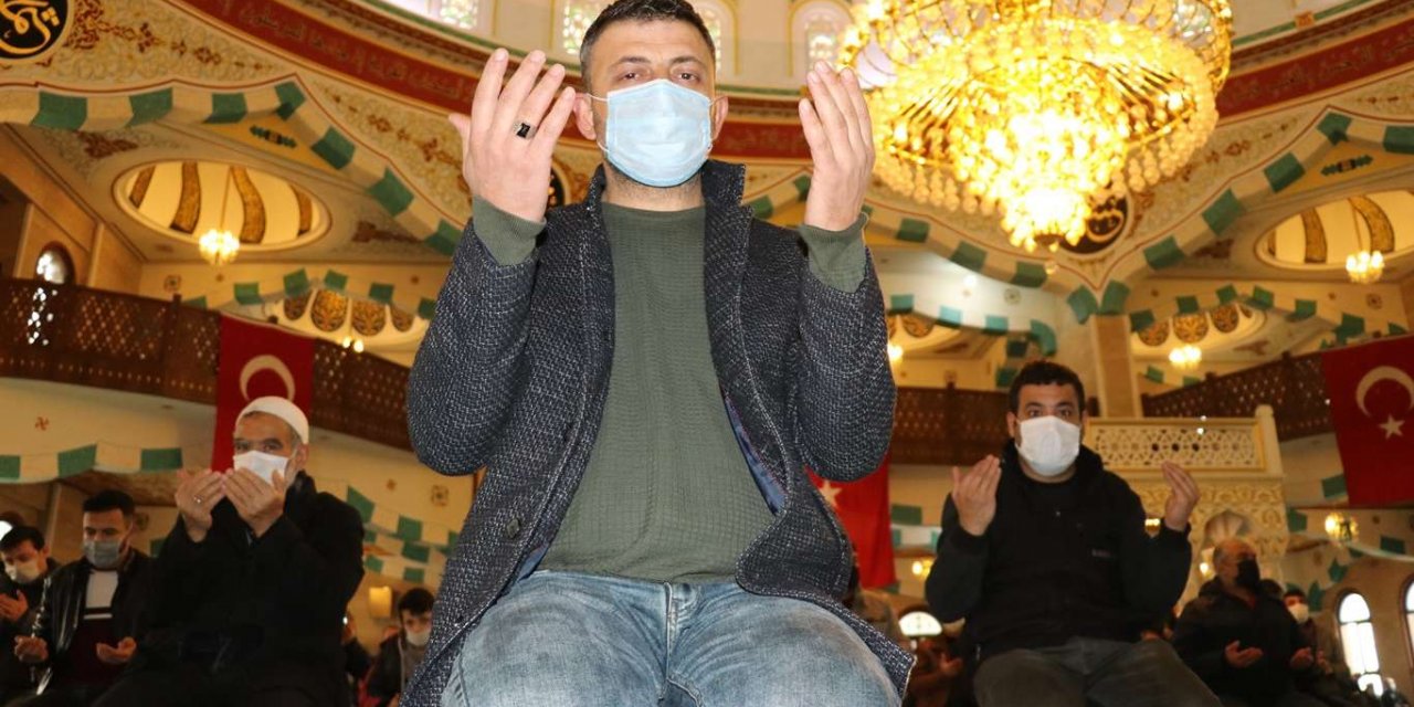 Gaziantep’te bütün camilerde yağmur duası yapıldı