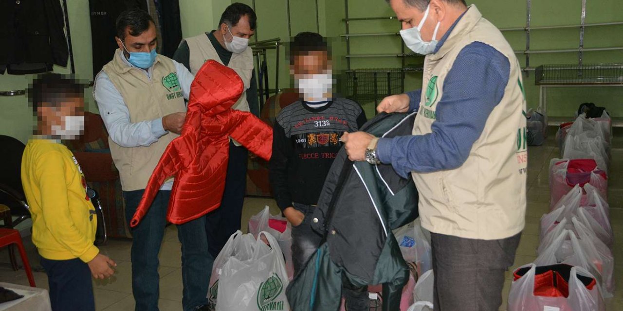 Batman’da yetim çocuklara bot ve mont yardımı yapıldı