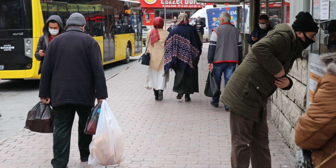 Milyonlarca asgari ücretlinin gözü kulağı Tespit Komisyonundan çıkacak kararda