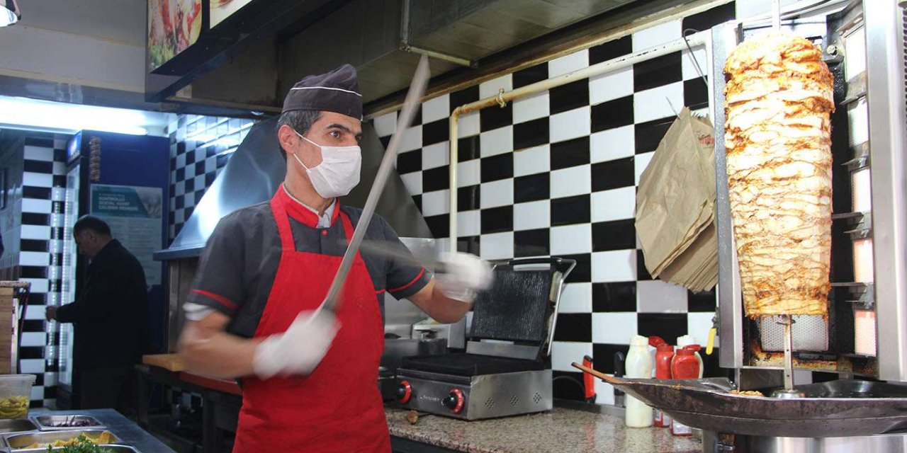 Hafta sonu kısıtlaması nedeniyle esnafın işi yüzde 90 oranında düştü