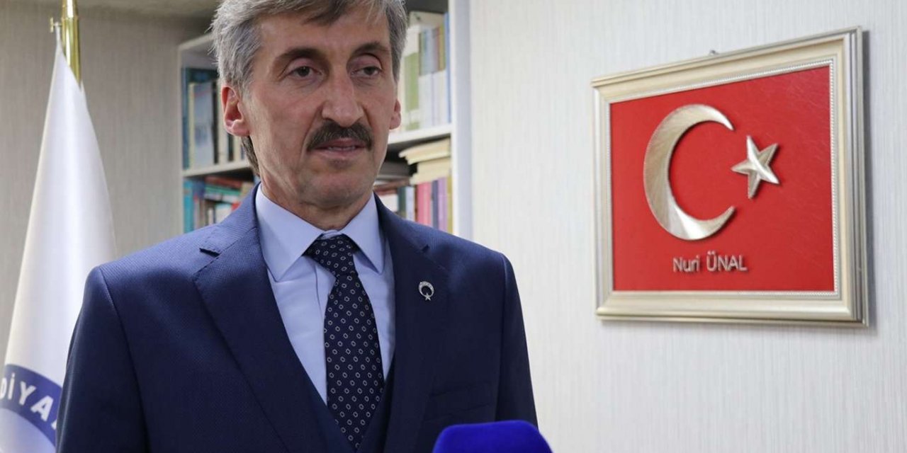 Türkiye'de Covid-19'a karşı en güzel mücadeleyi diyanet veriyor