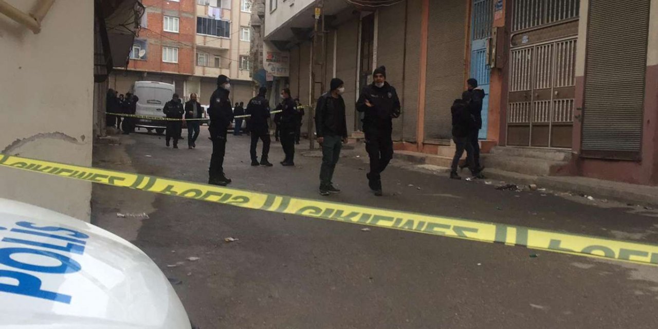 Şehitkamil Selimiye Mahallesi'nde akrabalar arasında silahlı kavga: 1 ölü 3 yaralı