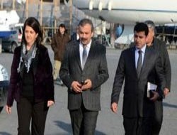 BDP heyeti bugün İmralı`ya gitti.