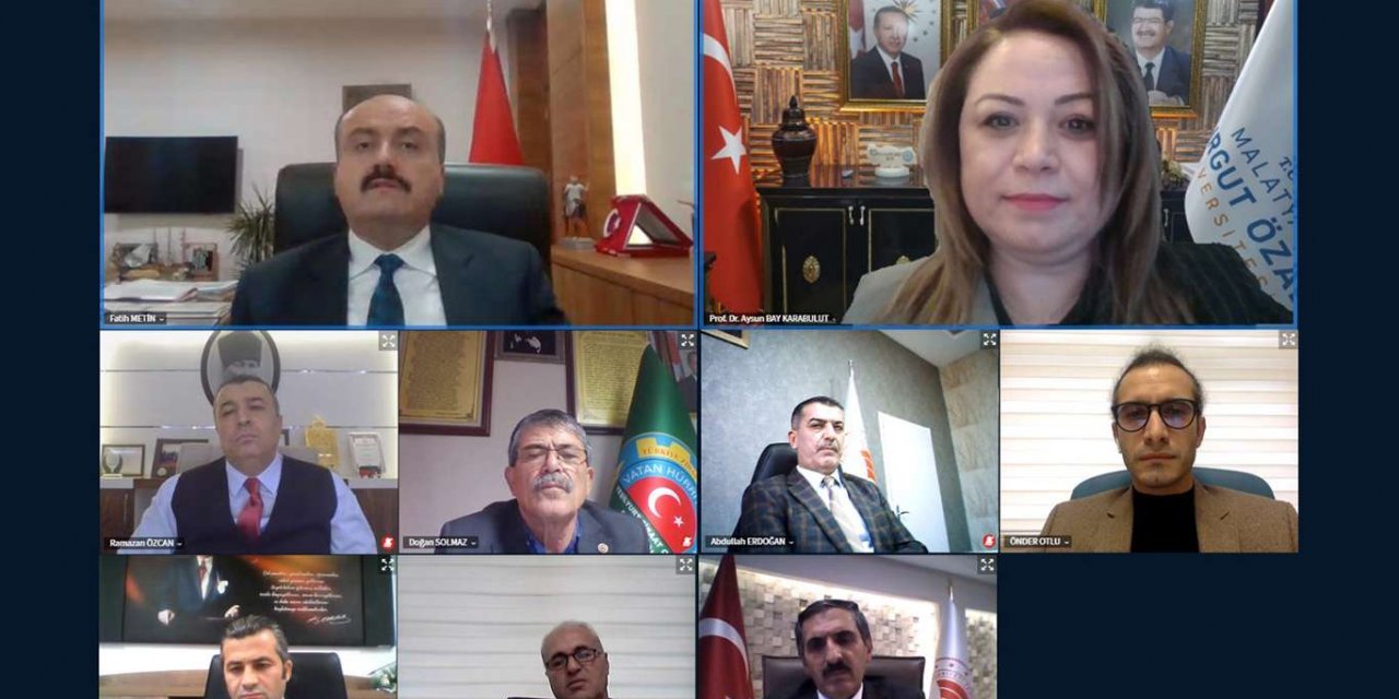 Malatya’da "Tarımsal Faaliyetler ve Kayısı Ticaretinde Son Gelişmeler Çalıştayı" yapıldı