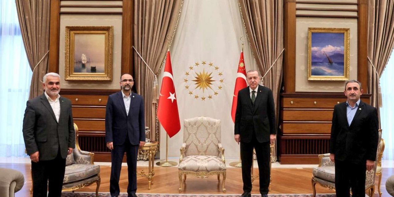 Erdoğan receives HÜDA PAR Chairman İshak Sağlam