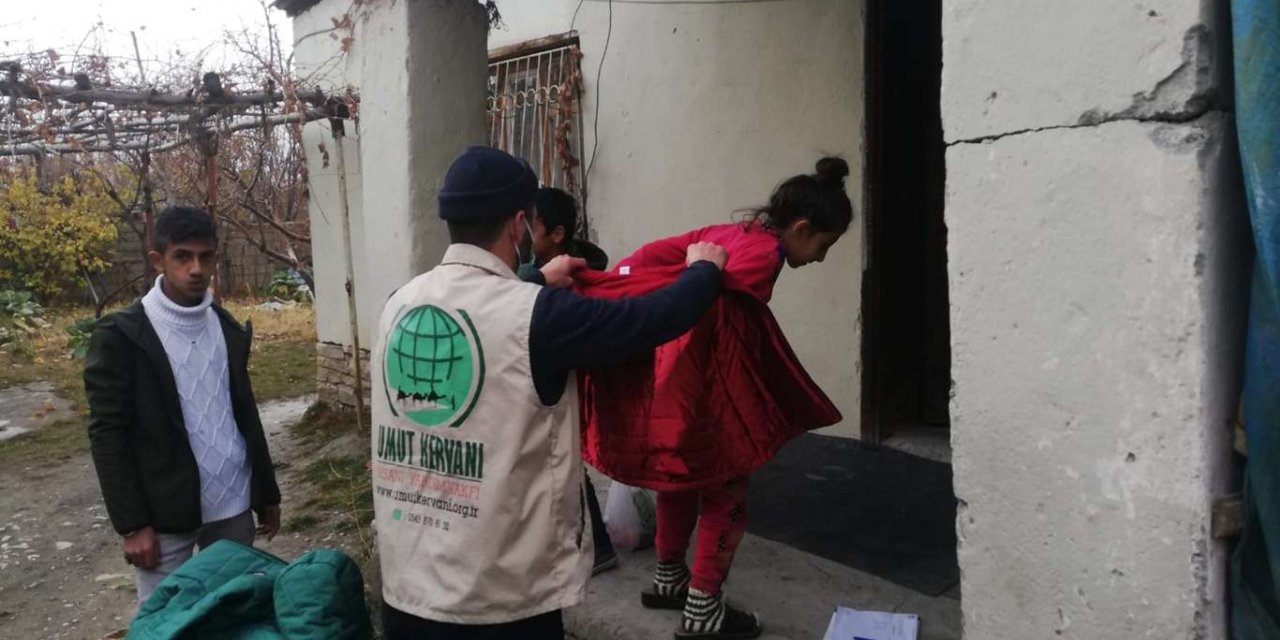 Van Umut Kervanı “Gönül Köprüsü” kurmaya devam ediyor