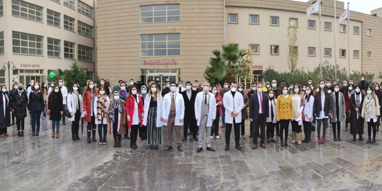 Viranşehir'de öğrencilerden sağlıkçılara anlamlı ziyaret