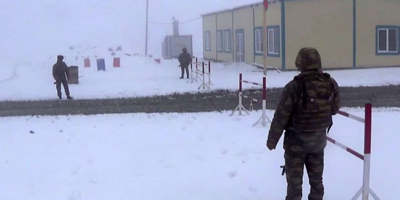 Ermenistan askerlerinin döşediği mayının patlaması sonucu bir Rus subay öldü