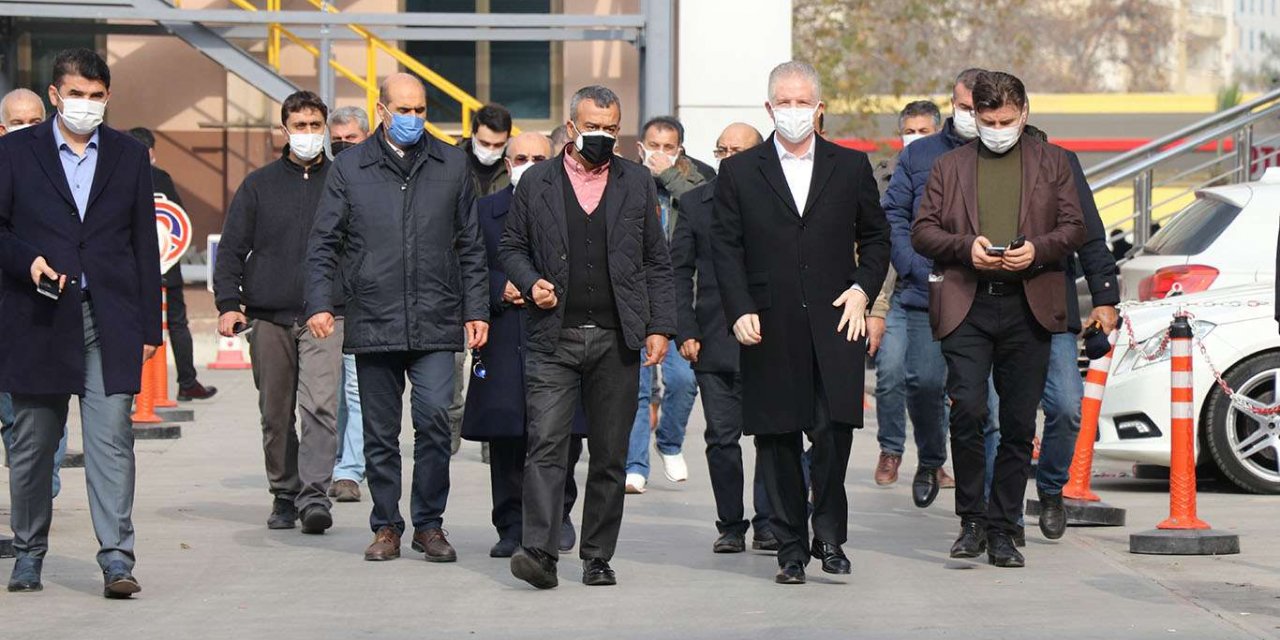 Gaziantep Valisi Davut Gül: "Teknik bir sebepten dolayı yangın çıktı"