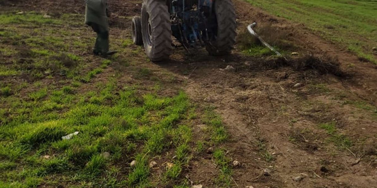 Cerablus'ta traktöre tuzaklanan 150 kilo patlayıcı imha edildi