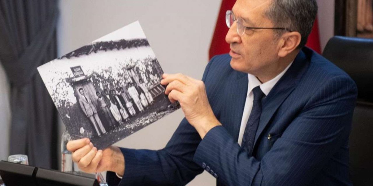 Bakan Selçuk'tan tablet dağıtımı paylaşımı