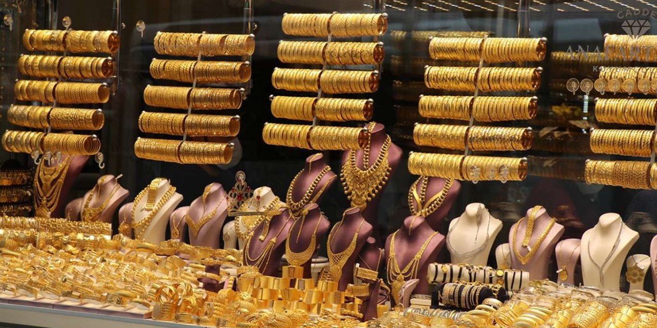 Altın fiyatlarının yükselmesini siyasi ve iktisadi olaylar etkiliyor