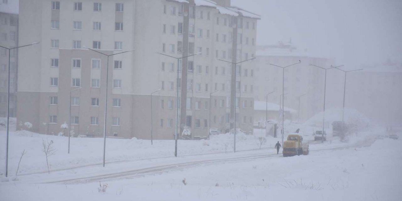 Li Bakurê Kurdistanê ji ber berfê rêya 821 gundan hat girtin