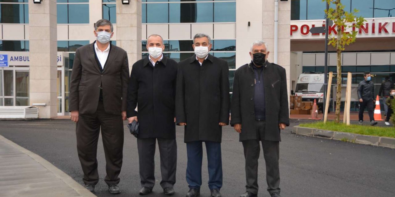 HÜDA PAR Batman İl Başkanı Şahin Eğitim ve Araştırma Hastanesinde incelemelerde bulundu