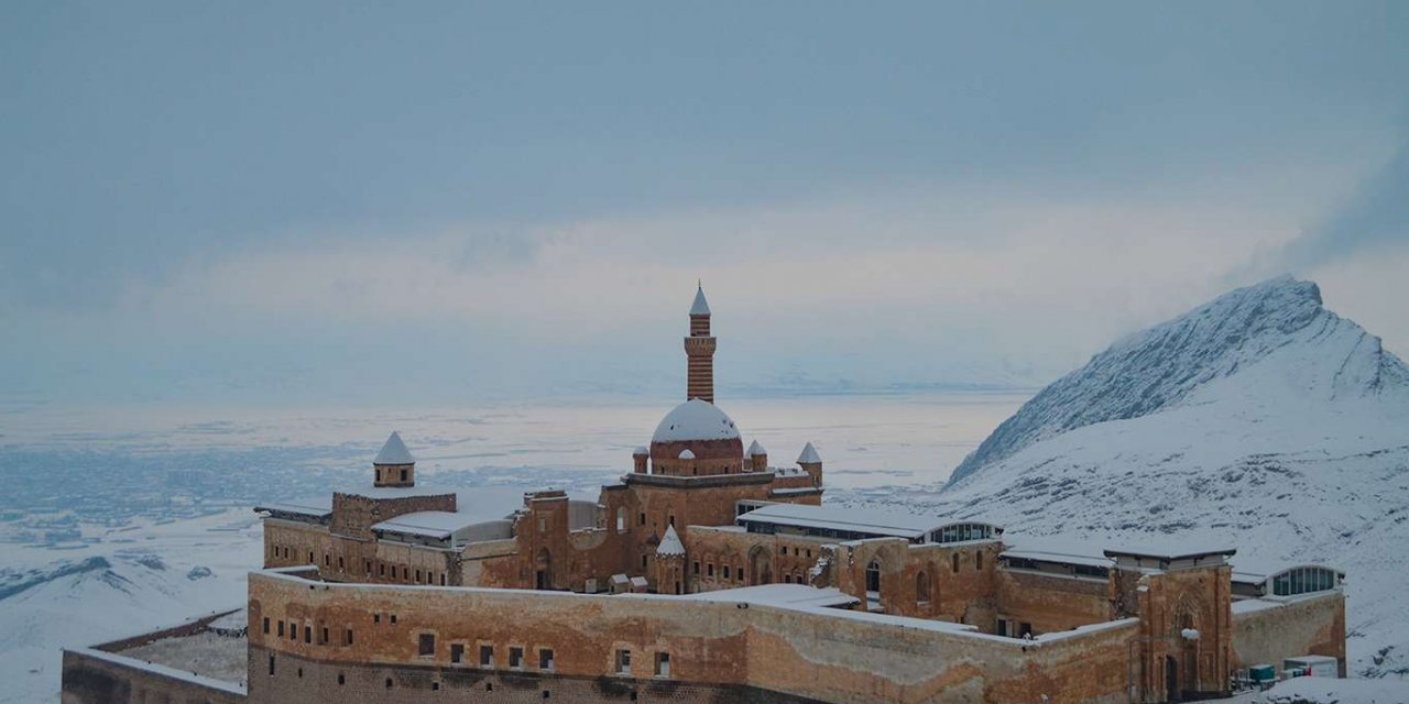 ​Ishaq Pasha Palace attracts visitors every season