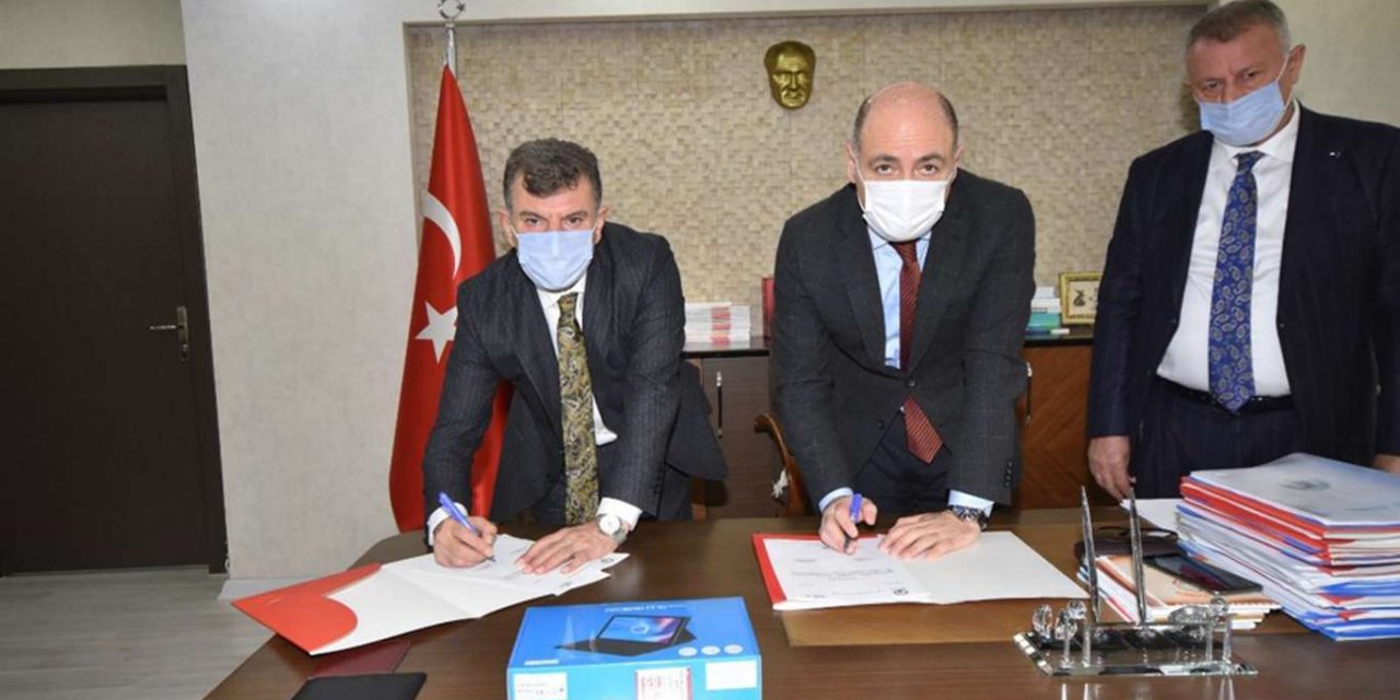 BATSO’dan Milli Eğitim Müdürlüğü’ne tablet yardımı